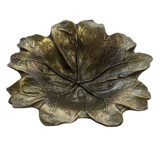 Virginia Metalcrafters 1948 May Apple Leaf Vintage Solid Brass Leaf Bowl Dish - Picture 1 of 6